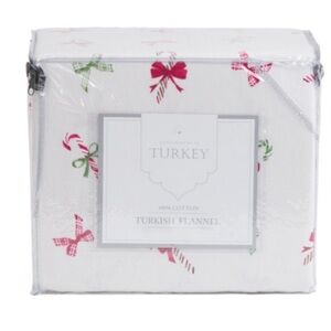 Festive Holiday Flannel Twin Sheet Set - Red and Green